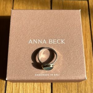 Anna Beck ring
